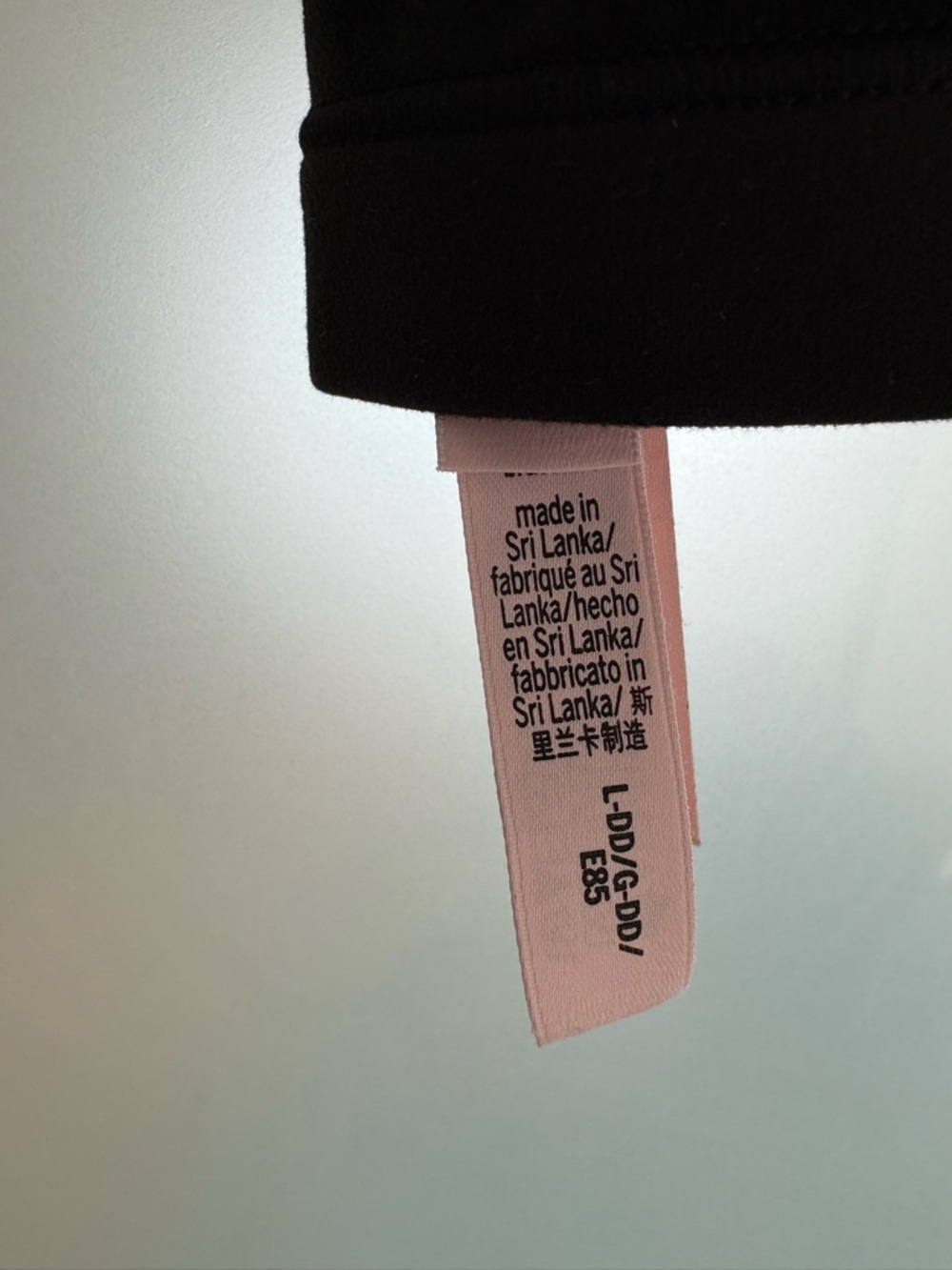 Black Wireless Bralette - VIctoria's Secret NWOT - Picture 9 of 9